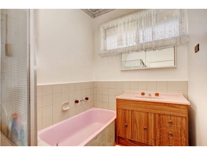 102 Railway Crescent, Dallas VIC 3047