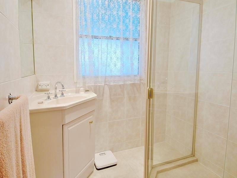 27 Gosford Crescent, Broadmeadows VIC 3047