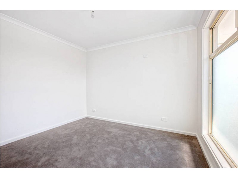 3/8 Knight Court, Meadow Heights VIC 3048