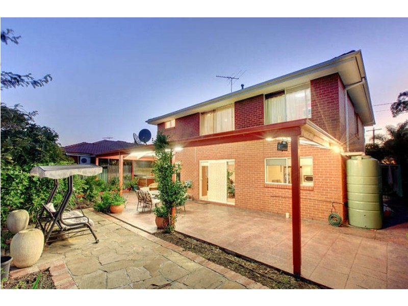 16 Plumpton Avenue, Oak Park VIC 3046