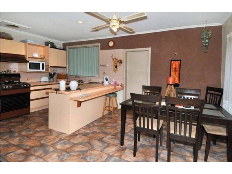 212 West Street, Glenroy VIC 3046