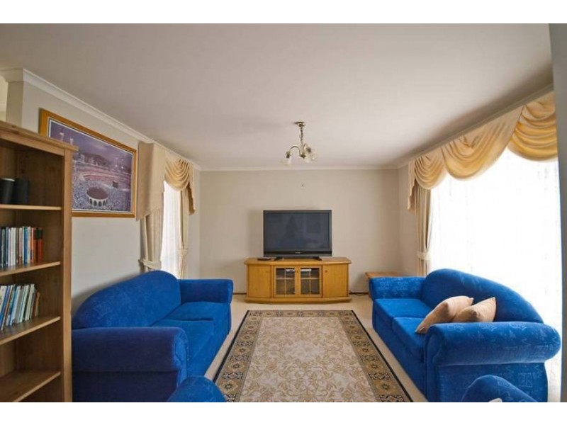 19 Burgan Place, Meadow Heights VIC 3048