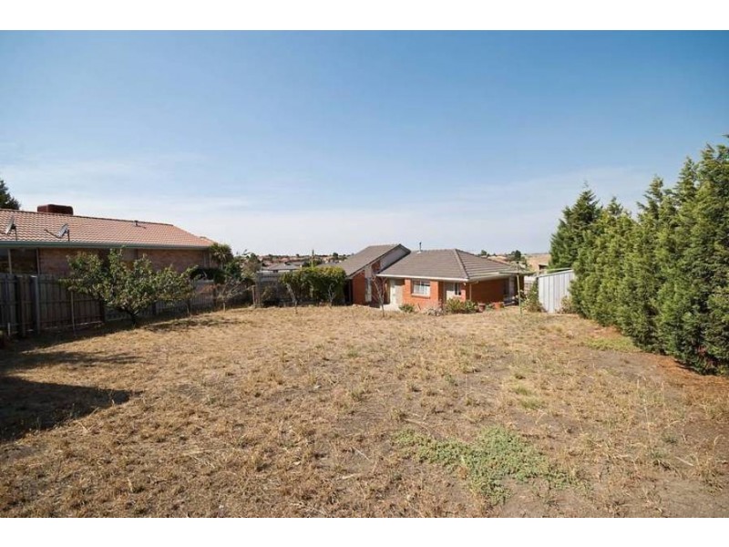 19 Burgan Place, Meadow Heights VIC 3048