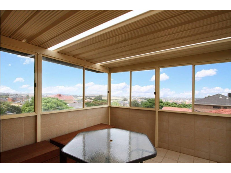 8 Grange Rise, Craigieburn VIC 3064