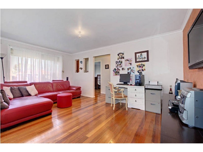 13 Kosciusko Court, Lalor VIC 3075