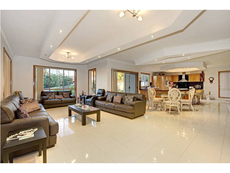 20 Stillwell Crescent, Roxburgh Park VIC 3064