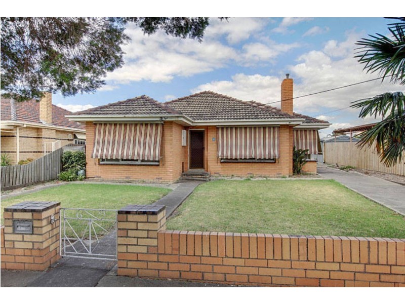 8 Halsbury Street, Hadfield VIC 3046