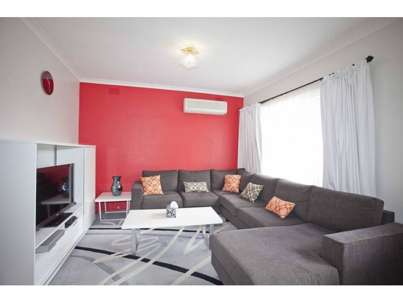 4 Eva Court, Fawkner VIC 3060