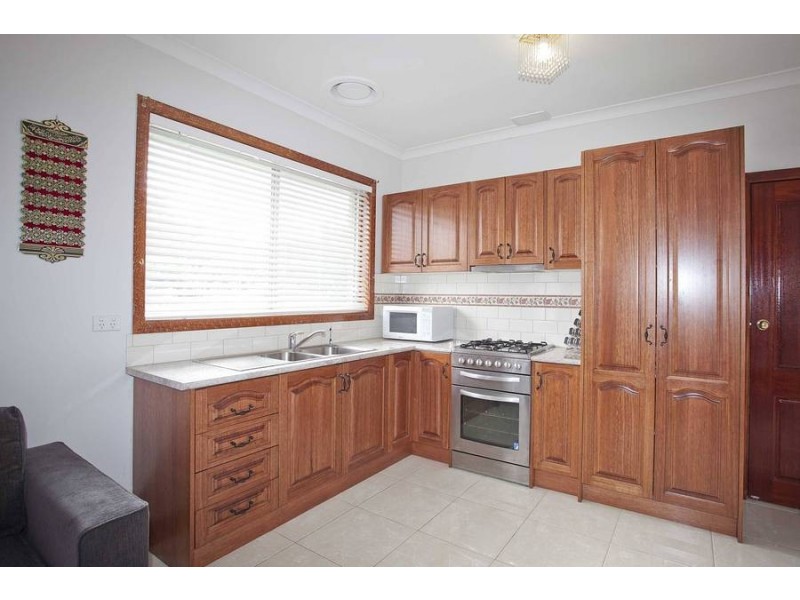4 Eva Court, Fawkner VIC 3060