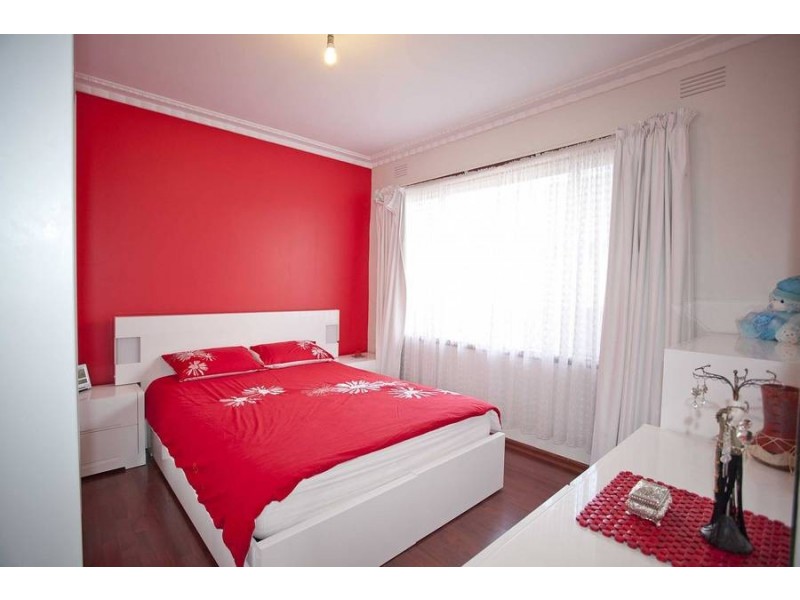4 Eva Court, Fawkner VIC 3060