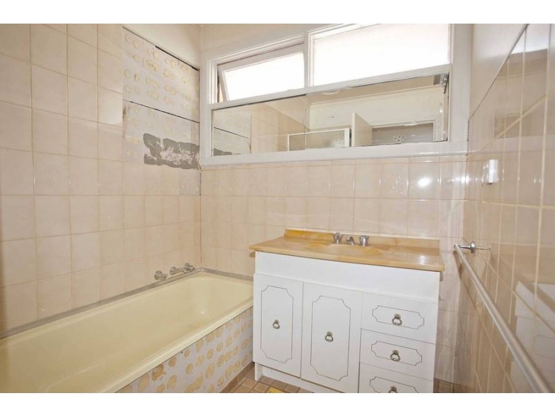 90 Hilton Street, Glenroy VIC 3046