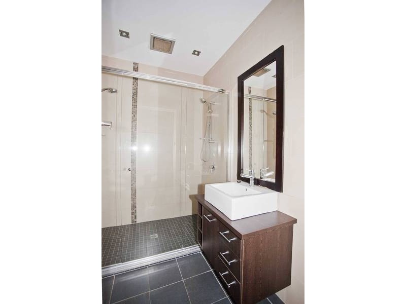 1/104 Middle Street, Hadfield VIC 3046