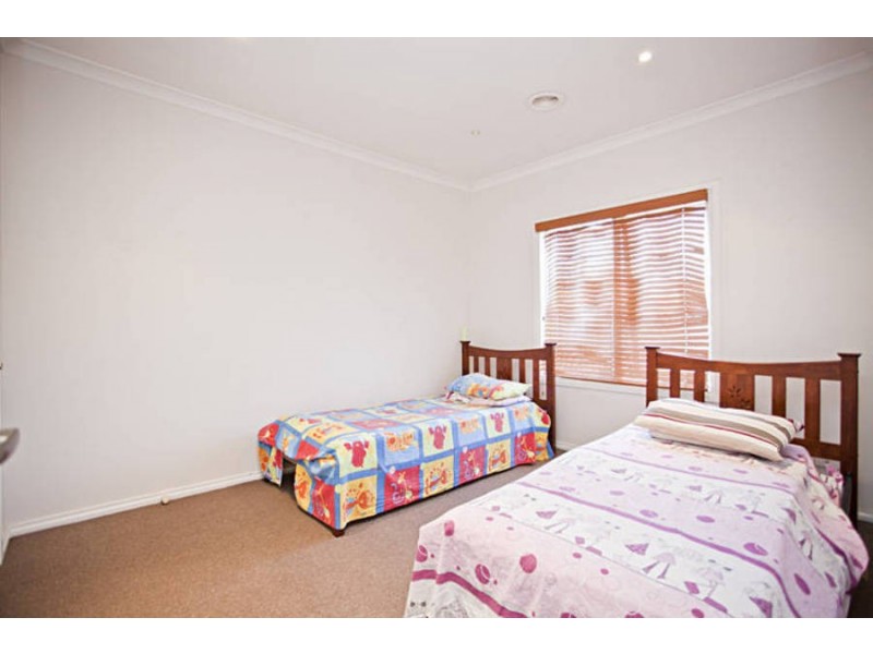 1/7 Bates Court, Jacana VIC 3047