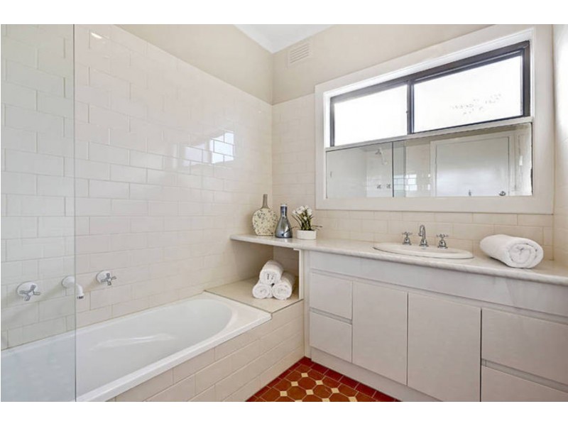 24 Talbot Street, Hadfield VIC 3046