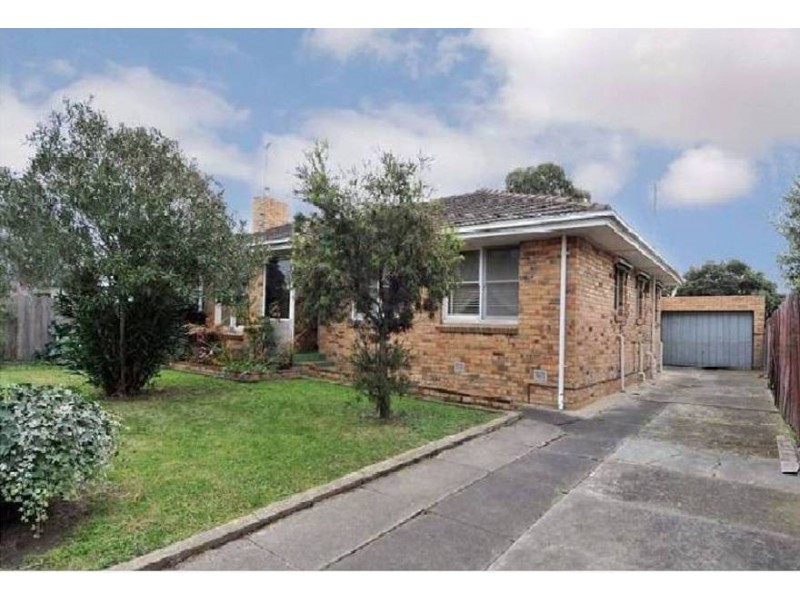 16 Heather Court, Glenroy VIC 3046