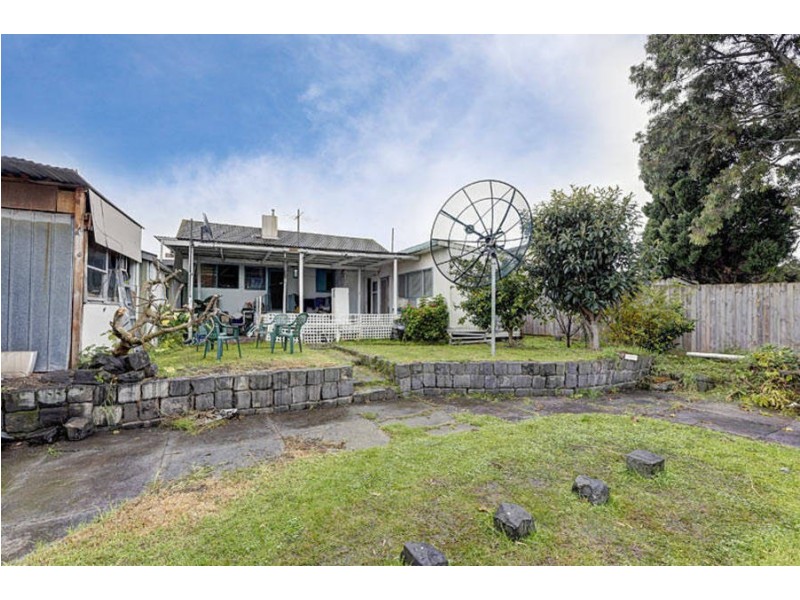 4 Ouyen Court, Dallas VIC 3047