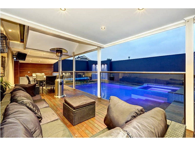 16 Minona Street, Fawkner VIC 3060