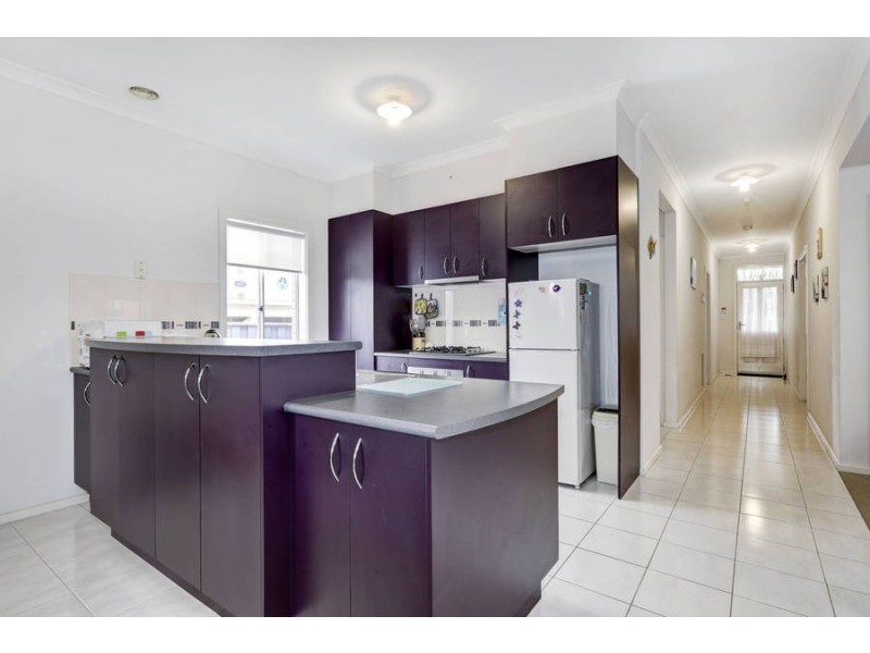 20 Marchmont Rise, Craigieburn VIC 3064