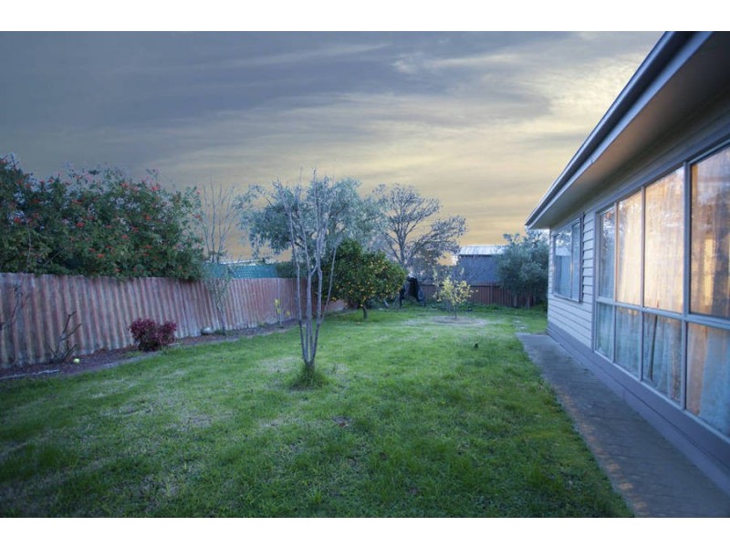 45 Plumpton Avenue, Oak Park VIC 3046