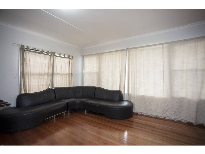 13 Pylong Crescent, Dallas VIC 3047