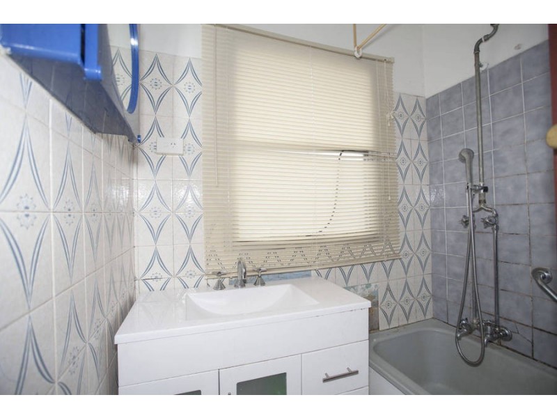 13 Pylong Crescent, Dallas VIC 3047