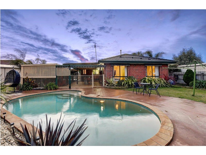 11 Surrey Court, Craigieburn VIC 3064