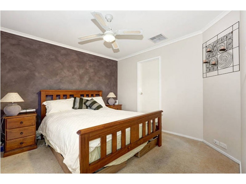 11 Surrey Court, Craigieburn VIC 3064