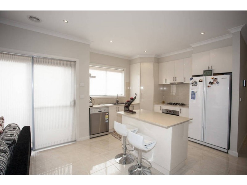 16 Daymar Circuit, Craigieburn VIC 3064
