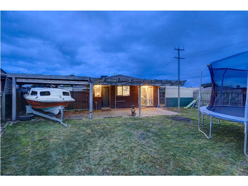 2 Hook Court, Craigieburn VIC 3064