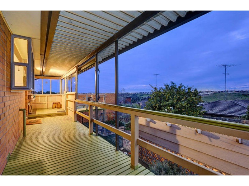 127 Outlook Drive, Glenroy VIC 3046
