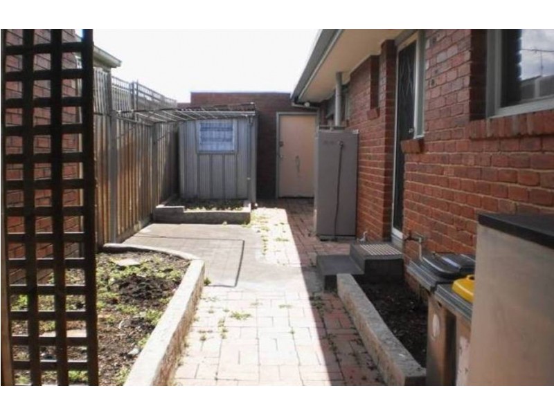 2/4 Apsley Street, Glenroy VIC 3046