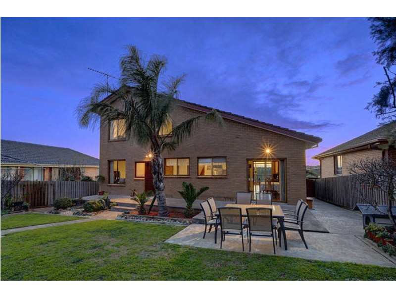 122 Outlook Drive, Glenroy VIC 3046