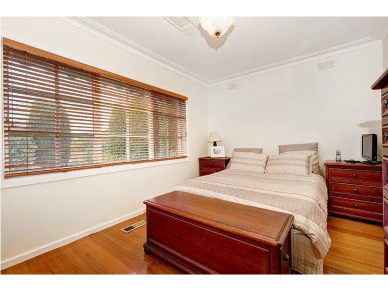 25 Lowson Street, Fawkner VIC 3060