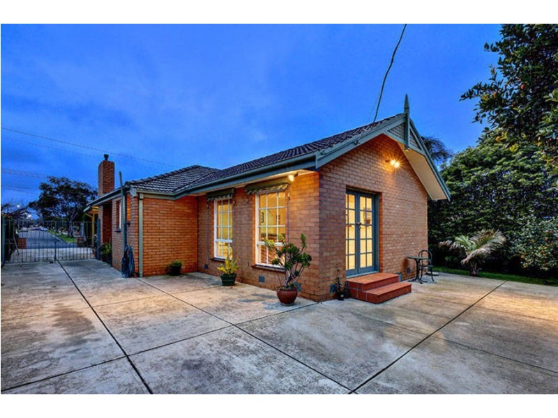 25 Lowson Street, Fawkner VIC 3060