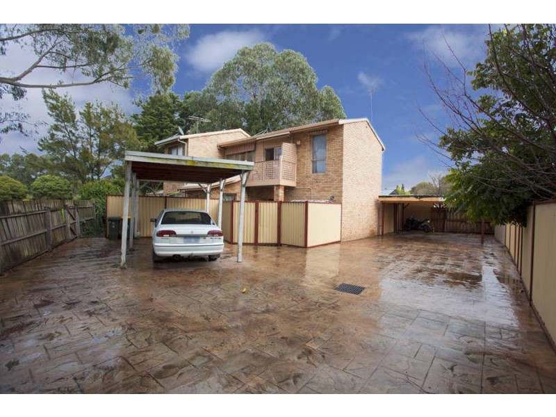 2/17 Flannery Court, Oak Park VIC 3046