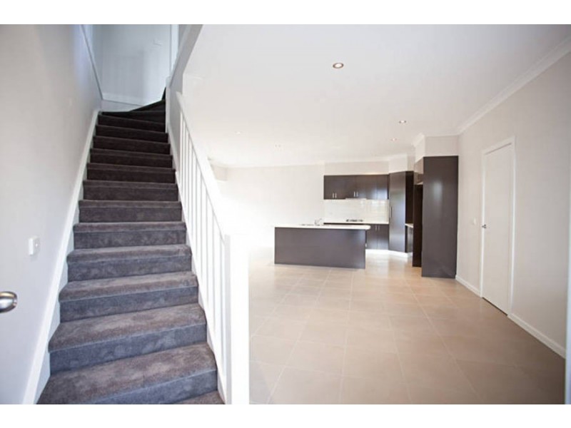 2/14 Osway Street, Broadmeadows VIC 3047