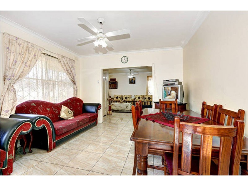 57 Isla Avenue, Glenroy VIC 3046