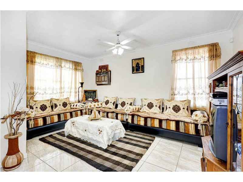 57 Isla Avenue, Glenroy VIC 3046