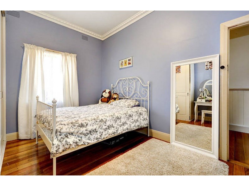 35 Anselm Grove, Glenroy VIC 3046