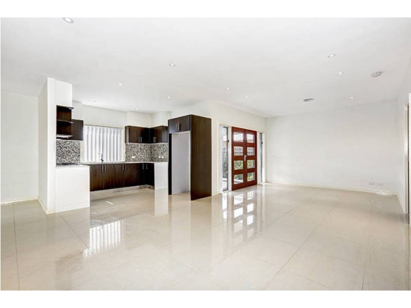 2/78 Maude Avenue, Glenroy VIC 3046
