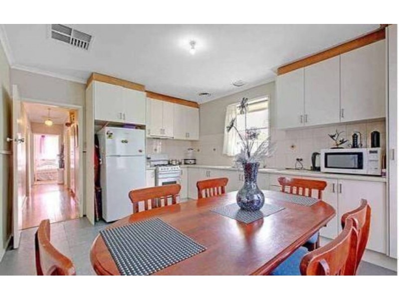 11 Smeaton Avenue, Dallas VIC 3047