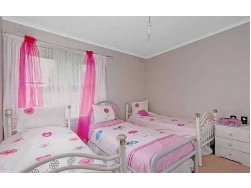 11 Smeaton Avenue, Dallas VIC 3047