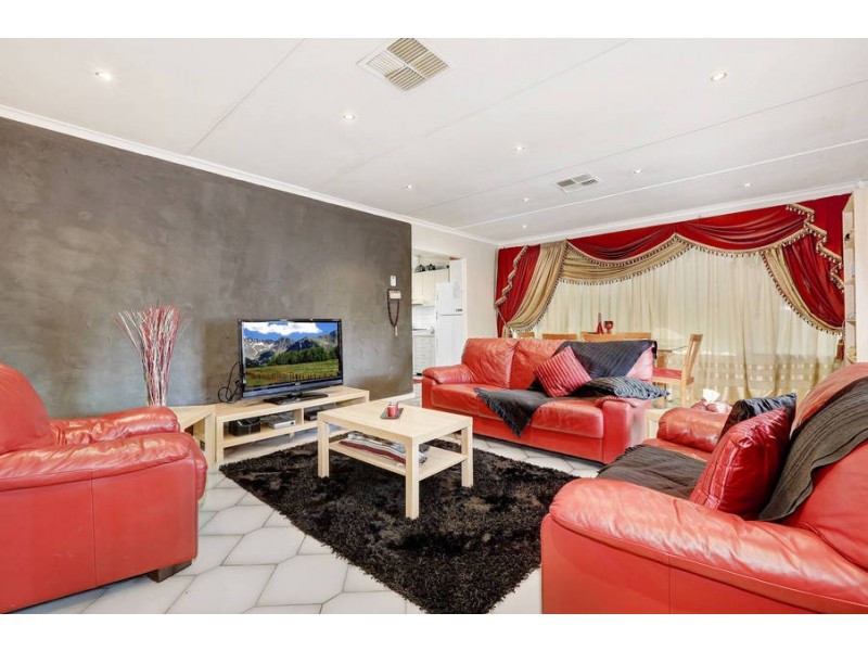 13 Boort Street, Dallas VIC 3047