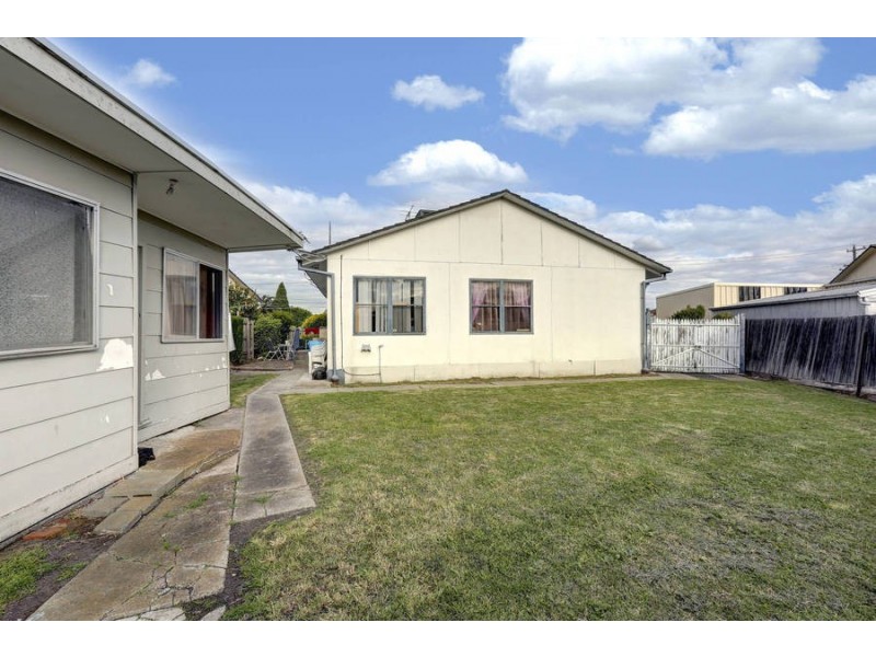 13 Boort Street, Dallas VIC 3047