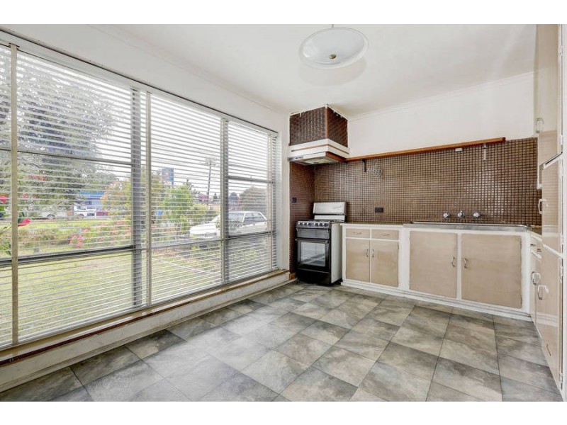 425 Barry Road, Dallas VIC 3047