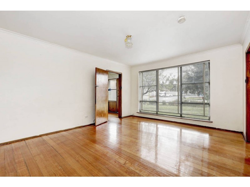 425 Barry Road, Dallas VIC 3047