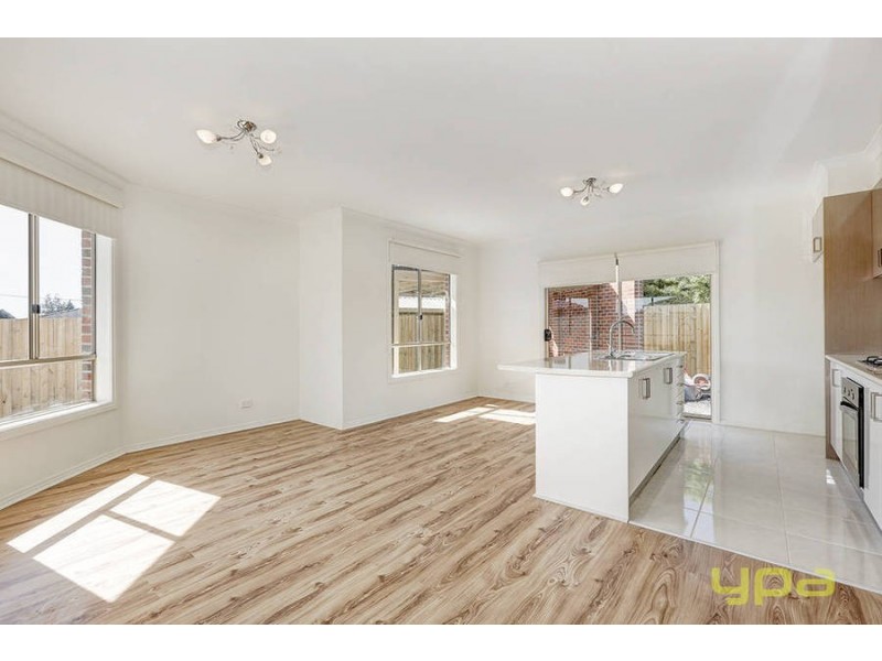 16A Gillingham Avenue, Craigieburn VIC 3064