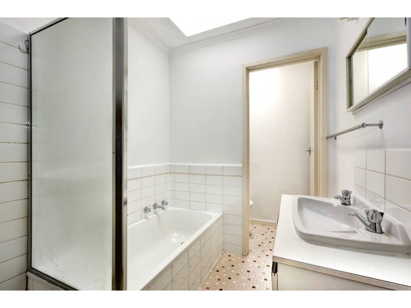 1/33 Clovelly Avenue, Glenroy VIC 3046