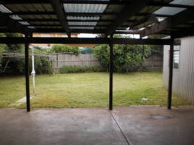 18 Kiewa Crescent, Dallas VIC 3047