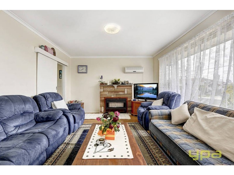 6 Hepburn Street, Dallas VIC 3047